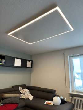 Küche mit deckenmontierter Infrarotheizung